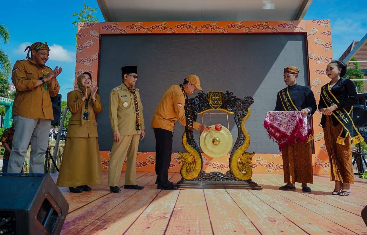 Buka Pameran Konservasi pada HKAN 2024, Dirjen KSDAE Dorong Peran Aktif Generasi Muda Dalam Upaya Konservasi Alam