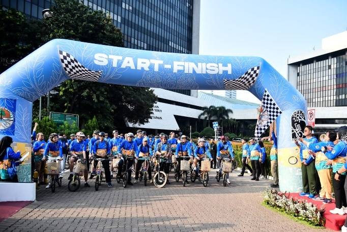 Ambassadors Bamboo Bike Club Diplomasi dengan Fun, Substansi dan Perspektif Politik