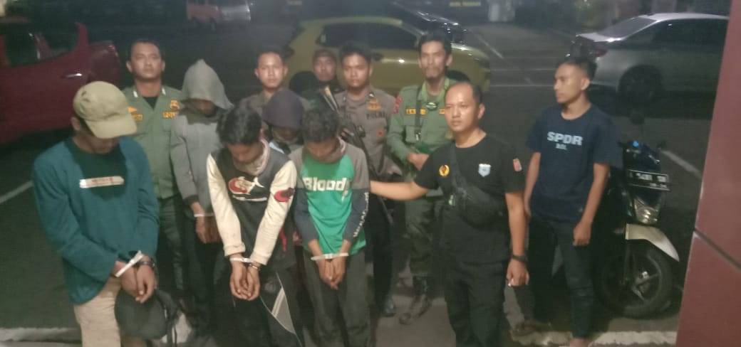 Tim Gabungan Polda Banten dan TN Ujung Kulon Tangkap Pemburu Burung di Taman Nasional